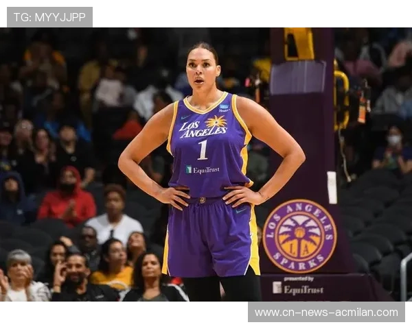 90年代WNBA女子运动装备引发热议 复古风潮或将重回篮球场 90年代WNBA女子运动装备引发热议 复古风潮或将重回篮球场