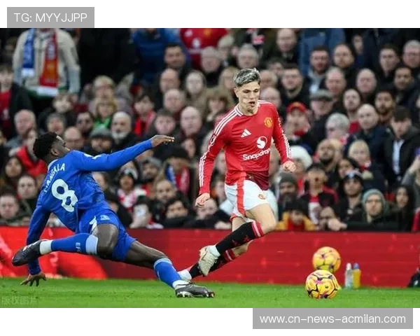 曼联传控精细，加纳乔内切推射挂角