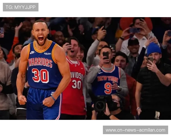 库里连续远投命中，勇士在半场结束前将比分拉大